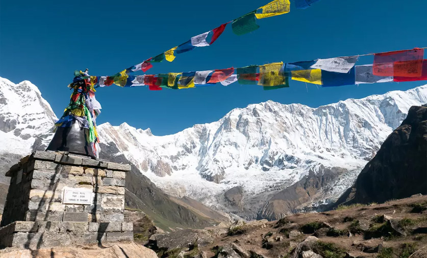 otherworldly-landscapes-and-journeys-in-nepal