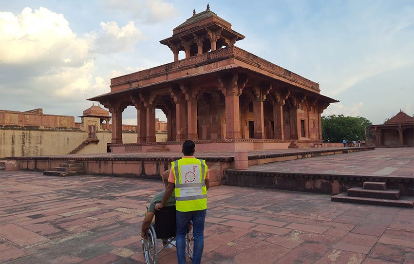 wheelways-to-the-imperial-cities-of-agra-and-fatehpur-sikri