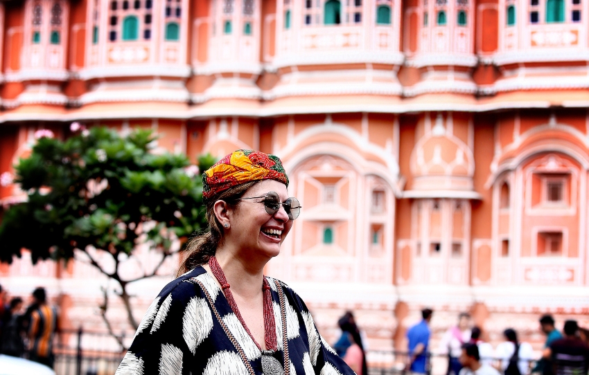 old-delhi-tour-on-luxurious-rickshaws