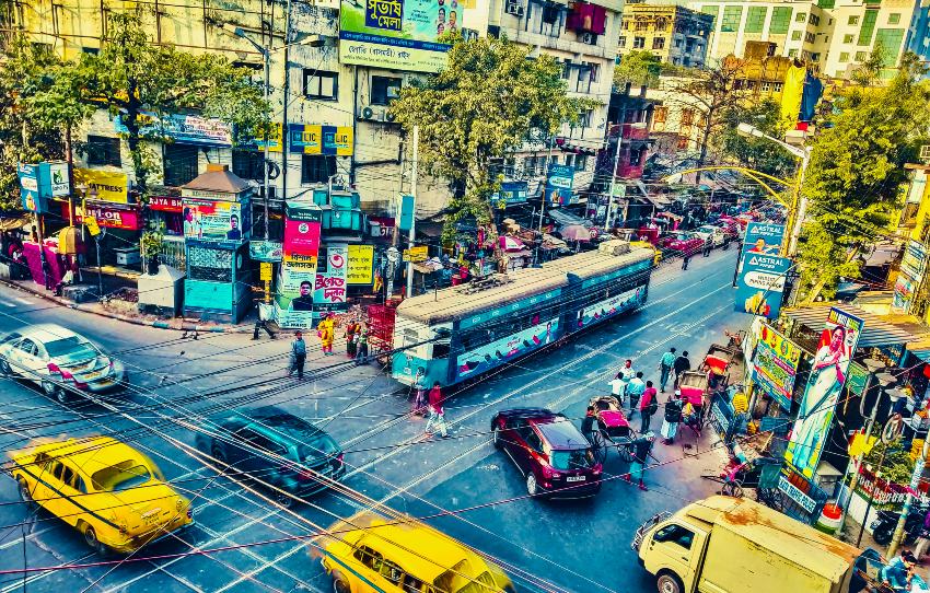 In-calcutta-do-as-they-do-local-traffic-kolkata.jpg