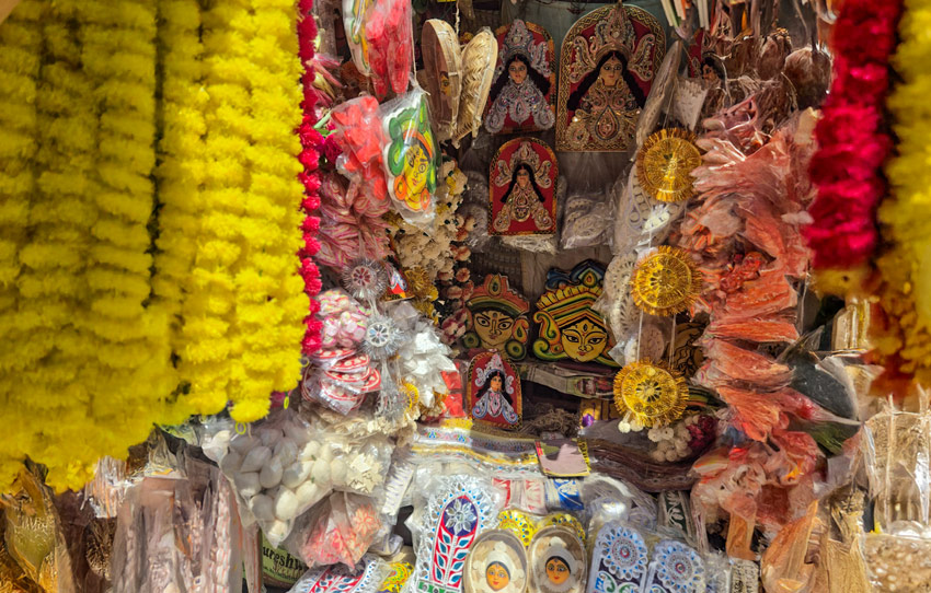 kolkata-at-dawn-the-flower-market-and-kumartuli-trail