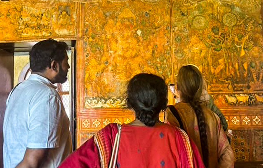 legacy-of-royalty-mattancherry-palace-walk-by-its-descendant