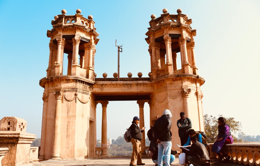 Lucknow-old-city-monuments-view.jpg