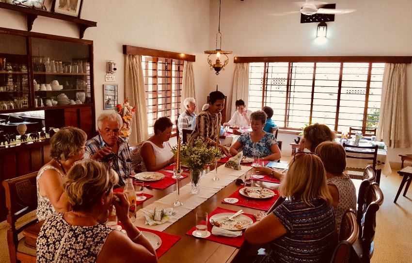 lunch-with-family