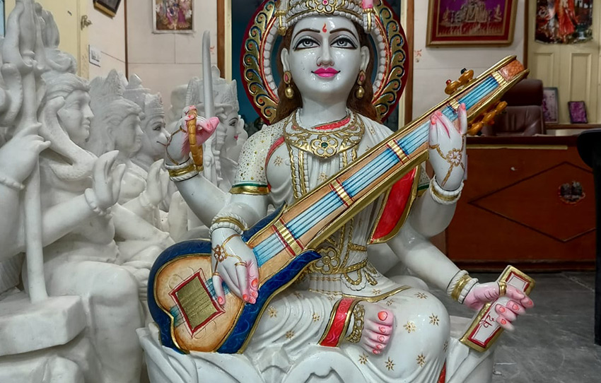 marble-sculpture-making