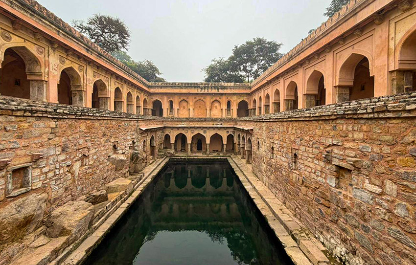 mehrauli-archeological-photography-tour