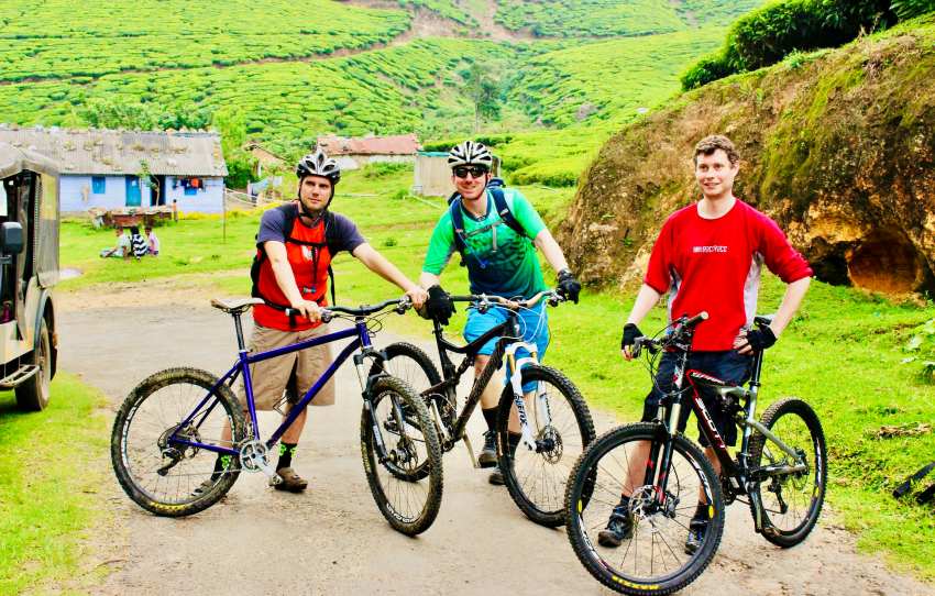 Pothamedu-View-Point-Cycling-Munnar.jpg