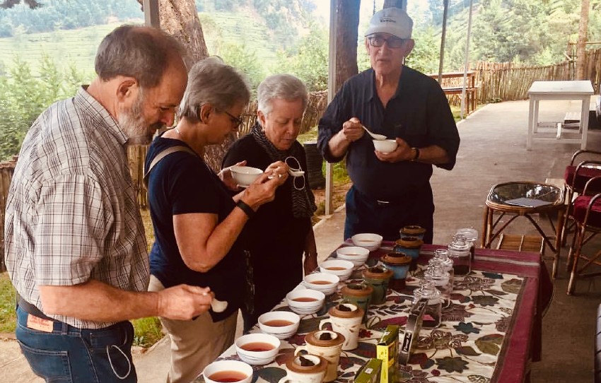 Tea-tasting-ceremony-munnar.jpg