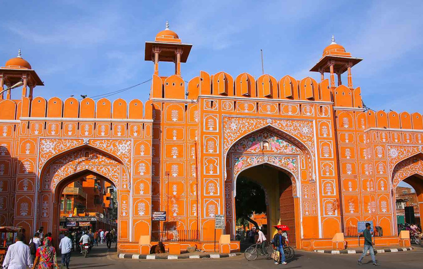 the-timeless-walk-of-jaipur-temples-culture-craft-cuisine