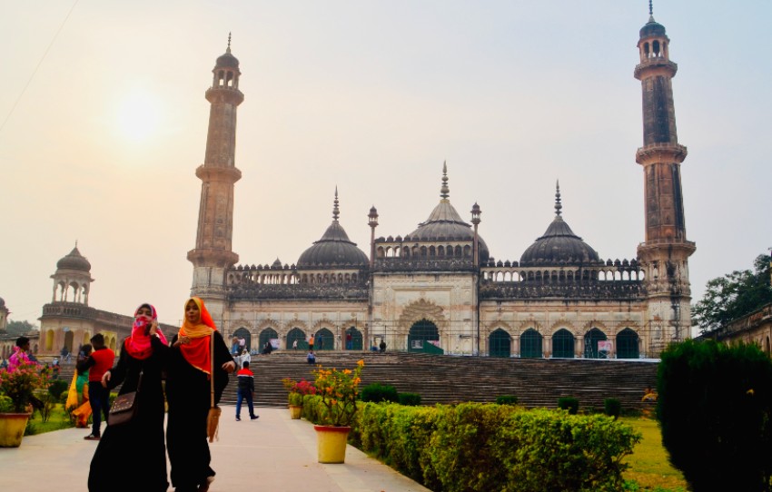 the-eye-of-the-storm-lucknow-and-the-first-war-of-independence