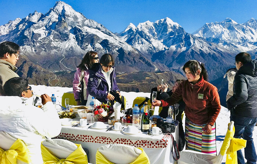 Breakfast at Everest Base Camp: Private Champagne Experience | Alphonso ...