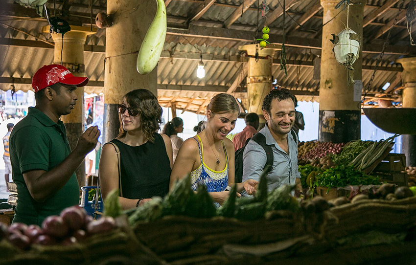 culinary-immersion-market-visit-and-cooking-demonstration-walk