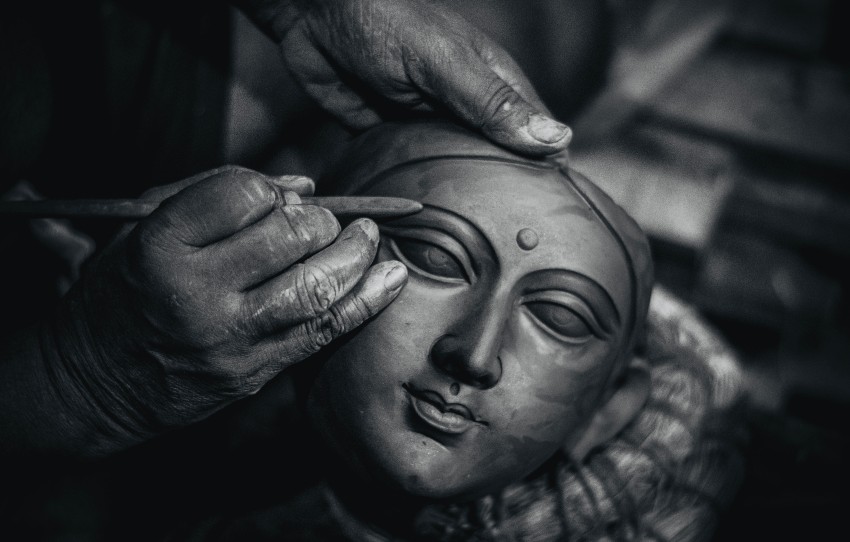 bringing-the-goddess-to-earth-flower-market-to-kumartuli-life-by-the-river-walk