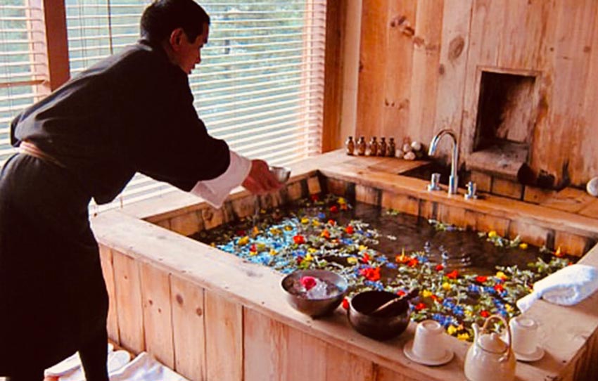 hot-stone-bath-soaking-in-medicinal-water