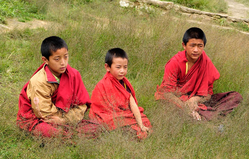 spend-the-day-with-monks-at-monastery-7-1-AlphonSo-Stories.jpg