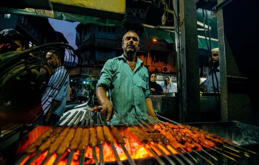 street-food-walk-kebab-and-curry-walk