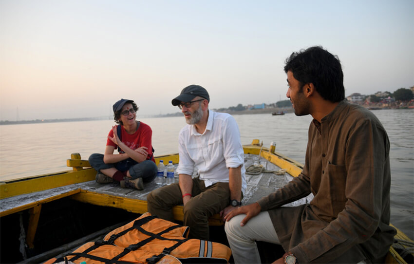 the-sunrise-ganga-boat-tour-varanasi