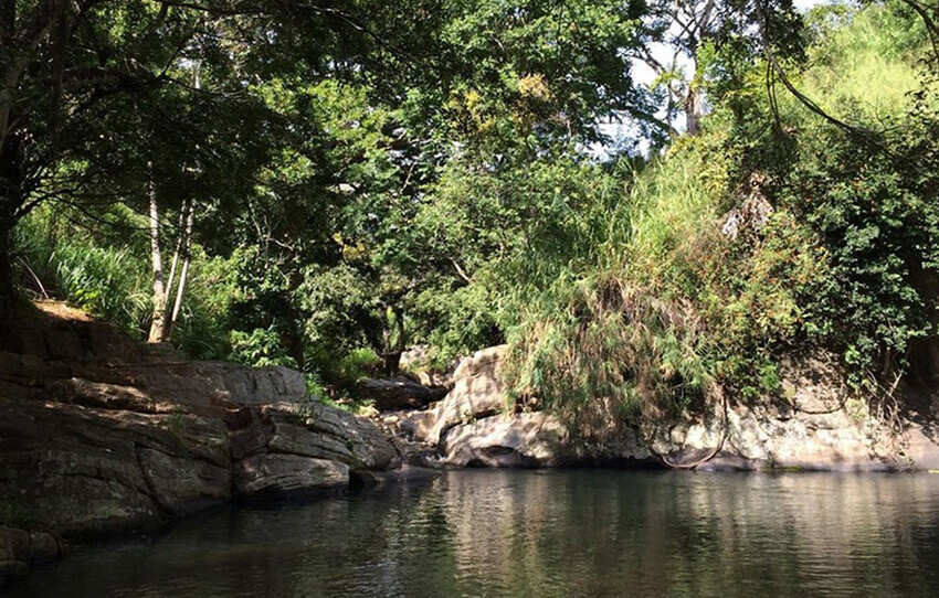 tea-lunch-and-waterfalls