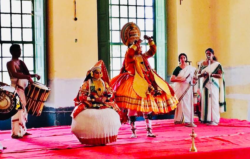 the-women-of-kathakali