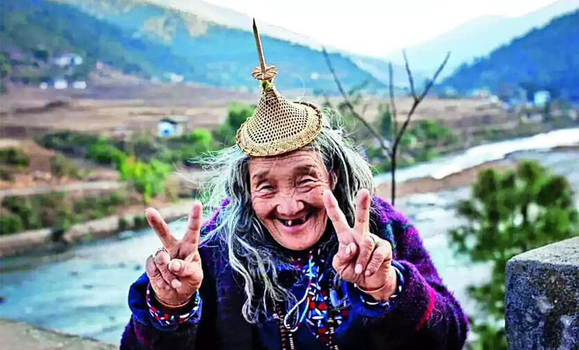 le-bhoutan-explore-un-lieu-heureux-o-le-pass-et-le-pr-sent-sont-en-harmonie