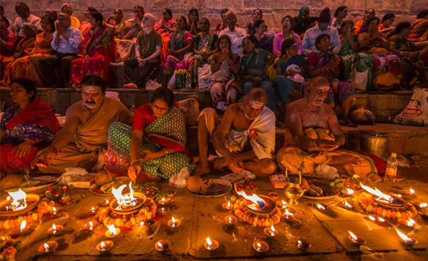varanasi-doublement-b-ni-l-occasion-du-dev-diwali