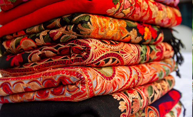 le-luxe-s-allie-au-romantisme-du-ch-le-kashmiri