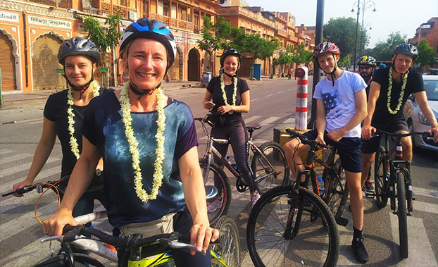 les-ma-tres-du-d-calage-sont-enthousiastes-l-id-e-de-pr-senter-de-nouveaux-attraits