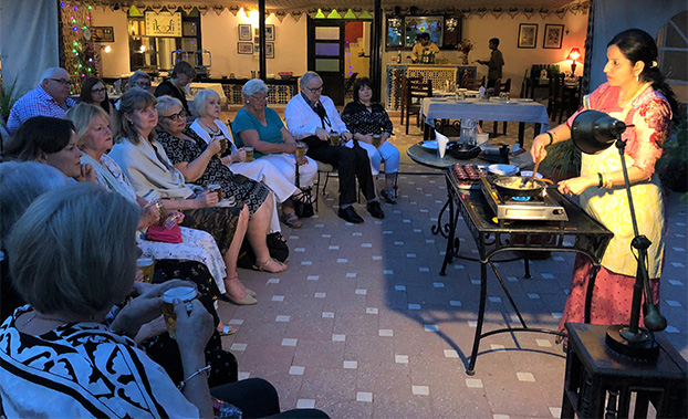 exp-riences-culinaires-incontournables-10-fa-ons-savoureuses-d-explorer-la-sc-ne-culinaire-indienne