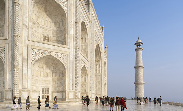 le-taj-mahal-construit-par-des-titans-termin-par-des-bijoutiers