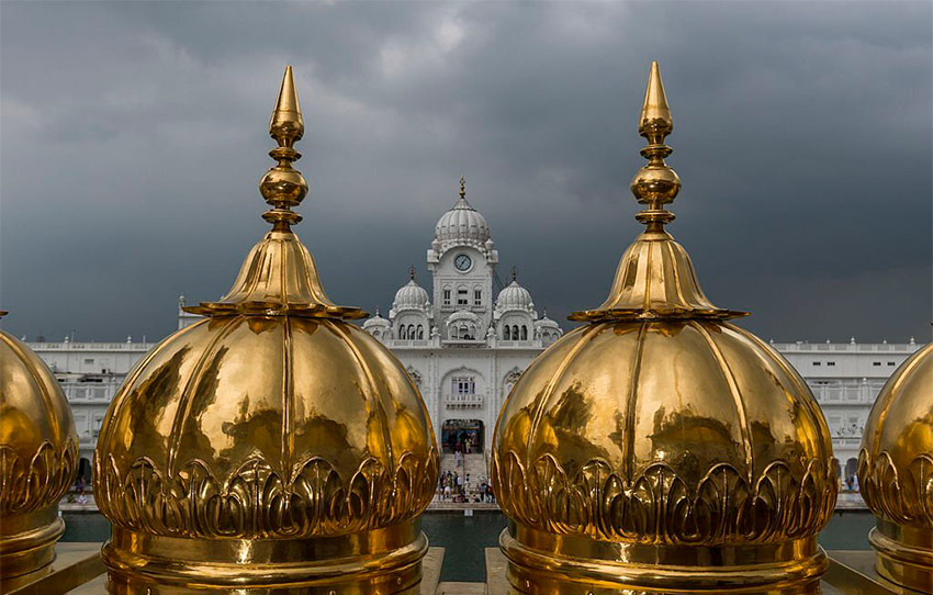 essentiel-amritsar-marche-au-devant-dune-nouvelle-etoile-en-punjab