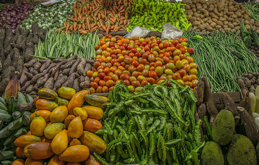 marche-immersion-culinaire-marche-visite-et-cuisine-demonstration