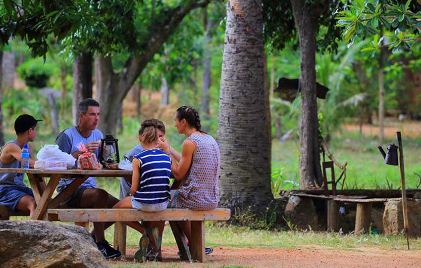 culture-trip-in-an-open-top-jeep-with-a-villager