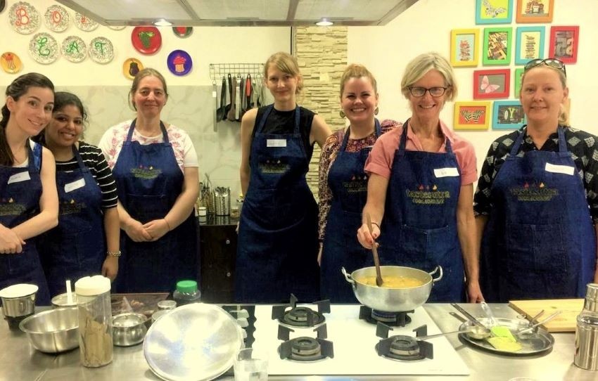 classe-de-cuisine-a-cinq-plats-et-repas