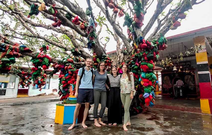 circuit-paysage-mythique-levee-du-soleil-randonnee-coracle-bateau-moped-ride