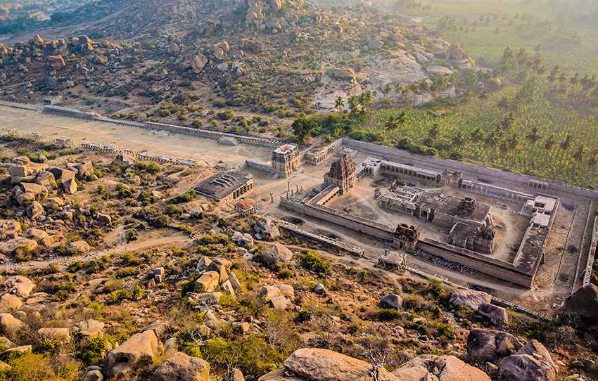 circuit-paysage-mythique-levee-du-soleil-randonnee-coracle-bateau-moped-ride