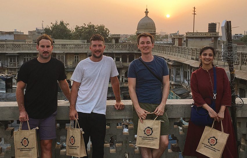 marche-de-nuit-pour-la-gastronomie-de-lancien-delhi