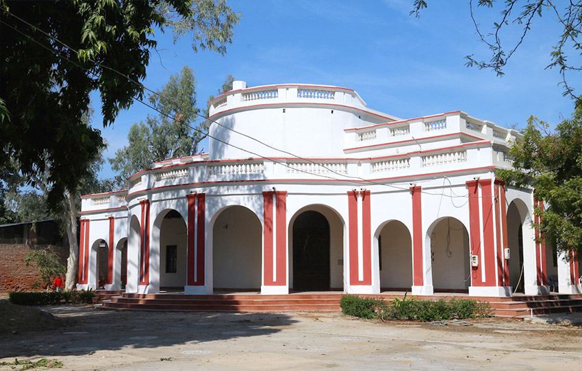 explorer-la-face-coloniale-de-lagra