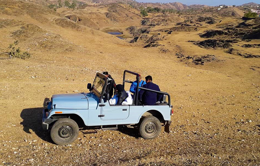 sajjangarh-hunting-trail